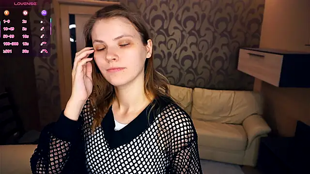 YoshieGradney's cam snapshot