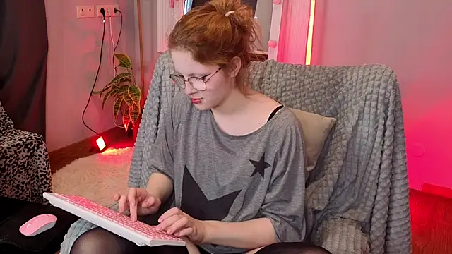 Sofi_Dyss's cam snapshot