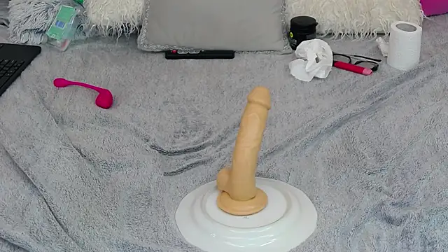 hazell_taylor's cam snapshot