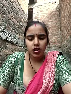 Chandni's cam snapshot