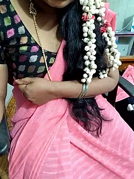 lolida69thamil's cam snapshot