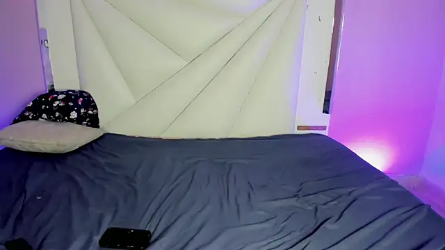 isadora_riu's cam snapshot