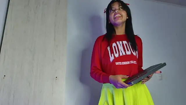 miamiller188's cam snapshot