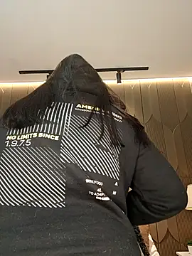 SophieCurves's cam snapshot