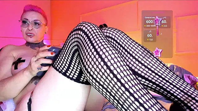 MATURE_HARDCORE's cam snapshot