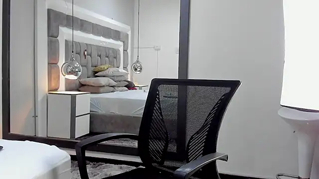 Ethan_Greys's cam snapshot