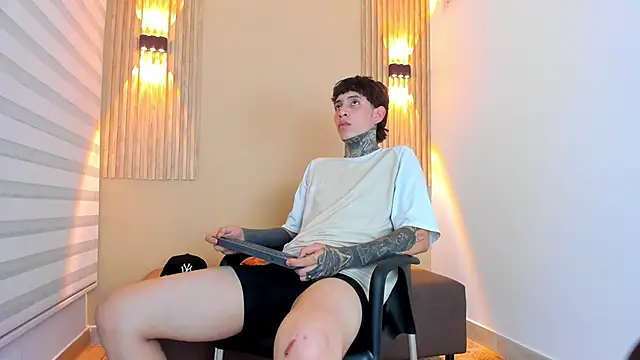 DANTE_ARMSTRONG's cam snapshot