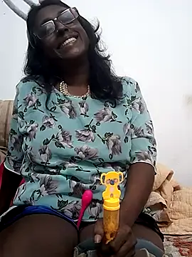 mamakarma1403's cam snapshot