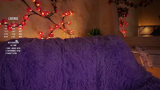 GillianDowdey's cam snapshot