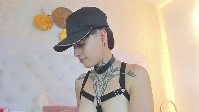 b3k_afrodict's cam snapshot