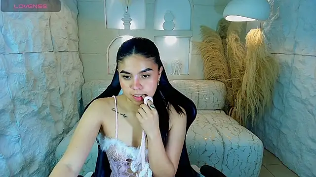 ambarina_r's cam snapshot