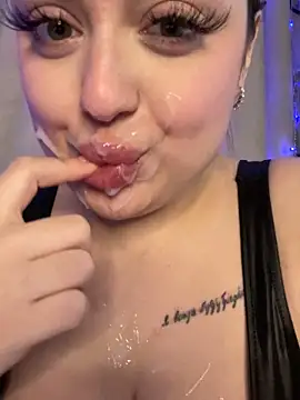 KellyMoors's cam snapshot