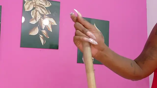 kinkyandsavage's cam snapshot