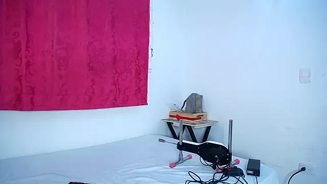 lucky_stricke live sex cam