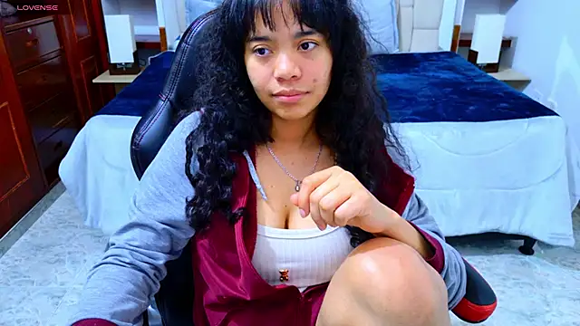 laureentt_'s cam snapshot