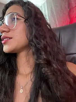 KaitlynLoveCam live sex cam