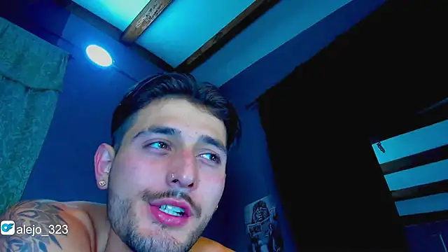 alejo__323__'s cam snapshot