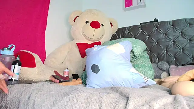 Melanyy_Miller's cam snapshot