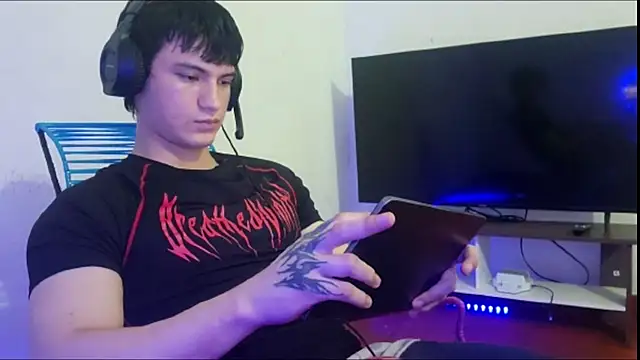 ErickWalton's cam snapshot