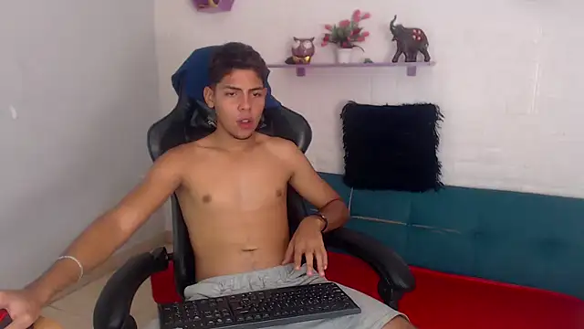 cam_cami_18's cam snapshot