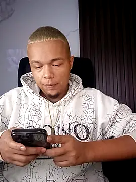 asmodeo_33's cam snapshot