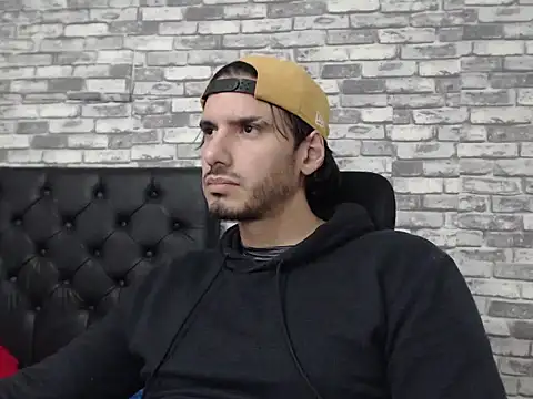 MrTyler667's cam snapshot