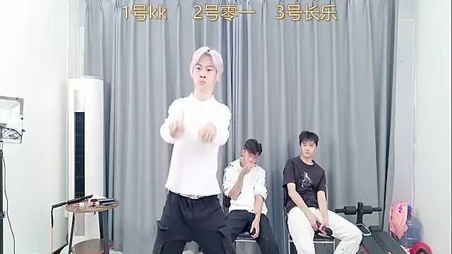 QYBOYS_003's cam snapshot