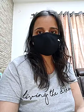 tinaarora's cam snapshot