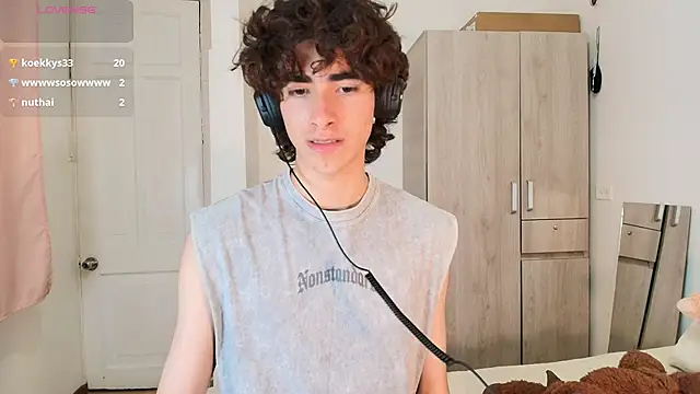 Nude_Boy18's cam snapshot