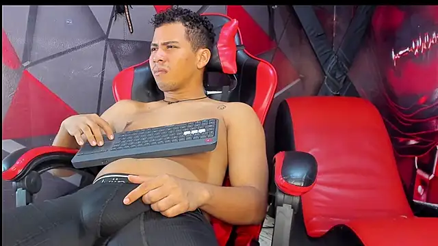 Raphael_Latin's cam snapshot