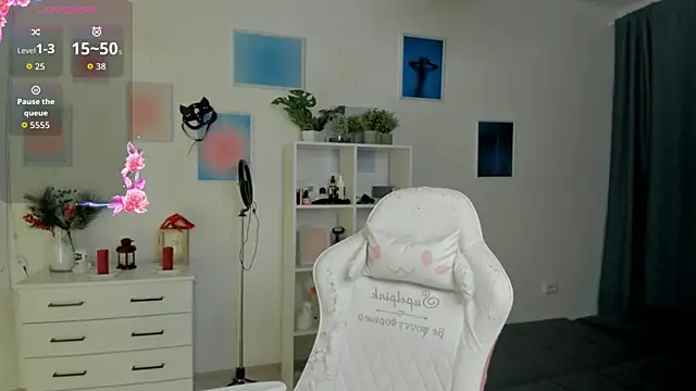 MiaVixxen live sex cam