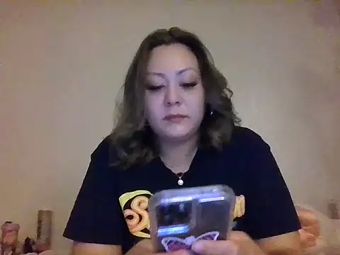 YOUNGFLICKA live sex cam