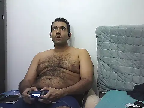 AlphaLatinoBear's cam snapshot