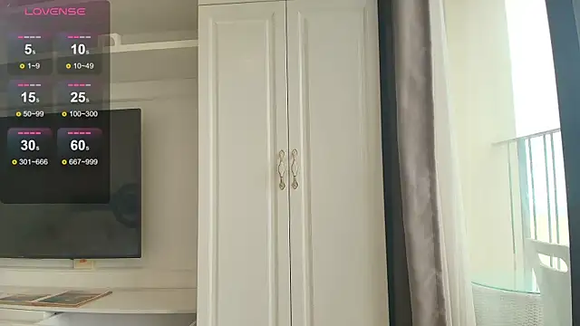 minamoons live sex cam