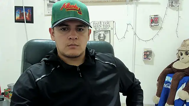 ney_22's Stripchat show and profile