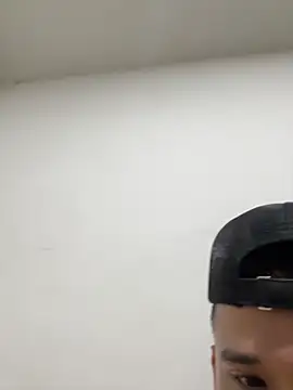 outdoors11 live sex cam