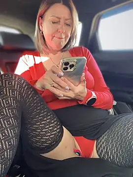 Milena-MilfaXXX live sex cam