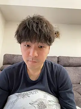 yuuki8910 live sex cam