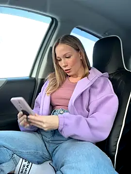 LavenderHot's cam snapshot