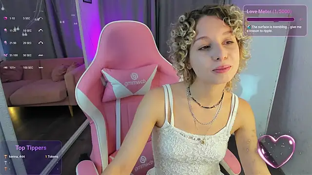 Mary_Wohlberg's cam snapshot