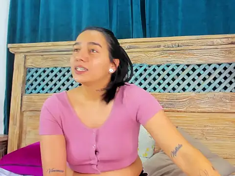 Chelsea_Russell01's cam snapshot