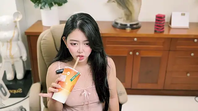 Pickmegirl_999's cam snapshot