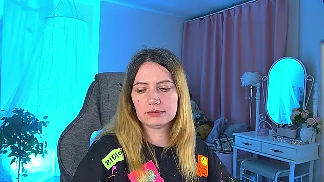 AleksaLaurent's cam snapshot