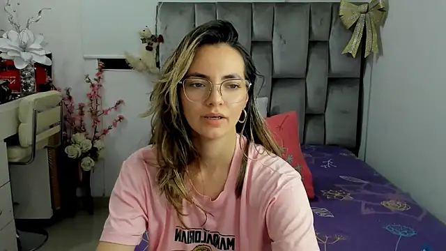 baby-miah live sex cam