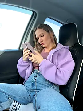 LavenderHot's cam snapshot