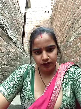 Chandni's cam snapshot