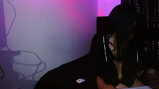 miia-liiam's cam snapshot