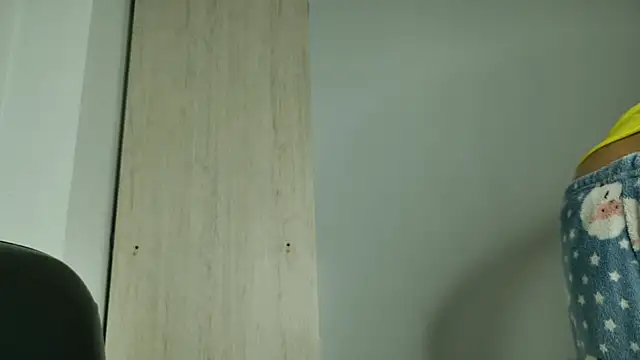 miamiller188's cam snapshot