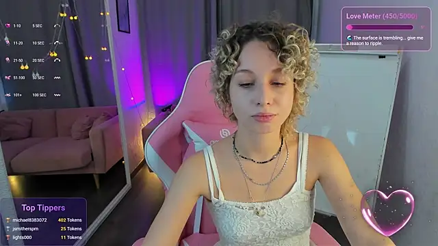 Mary_Wohlberg's cam snapshot