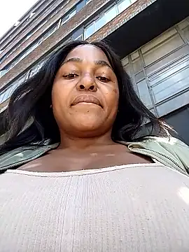 Katie_lips's cam snapshot